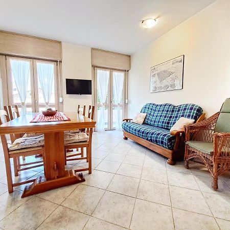 Casa Alpina - Appartamento アオスタ エクステリア 写真