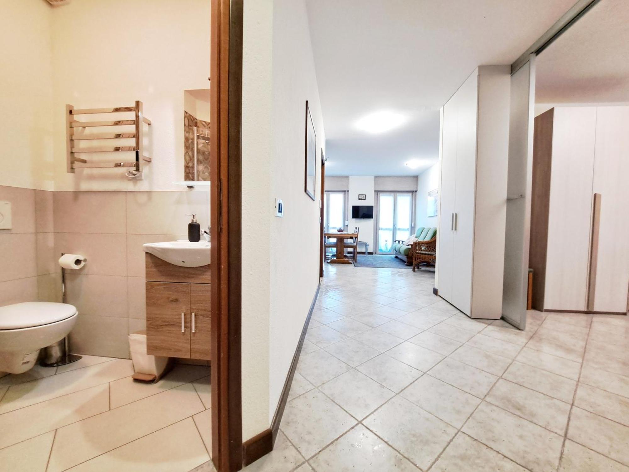 Casa Alpina - Appartamento アオスタ 部屋 写真